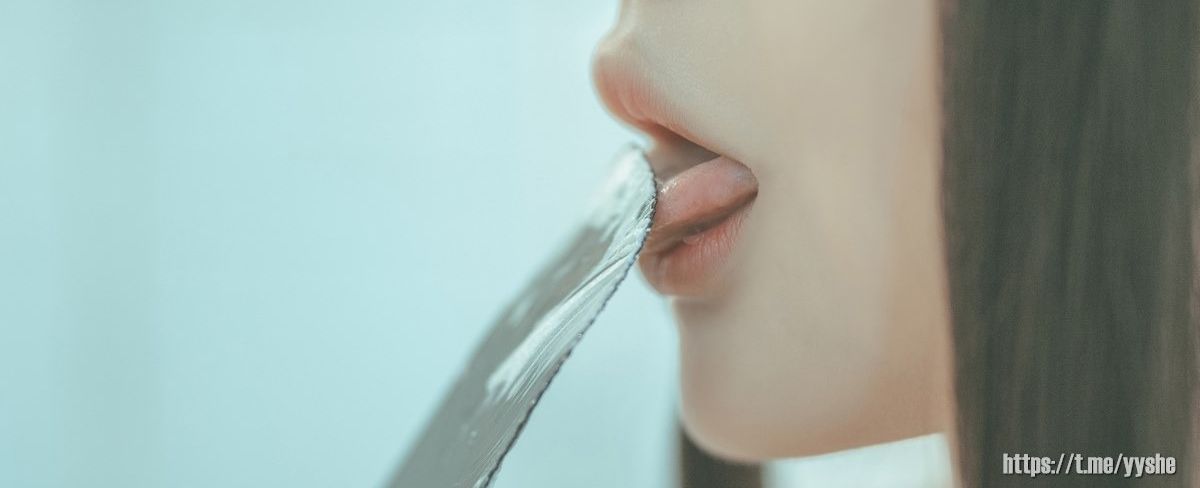 大胸的女大学生