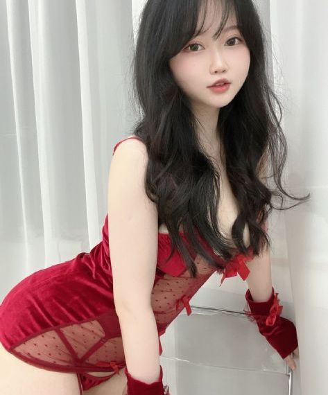 书记从她乳罩摸进去了视频